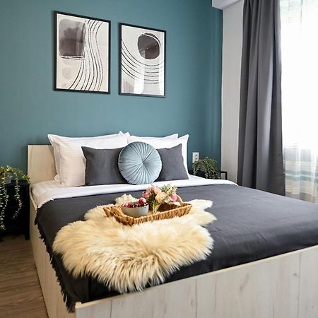 Old Town Charm - Modern & Comfortable Accommodation In The Heart Of The City Bucharest Exterior photo